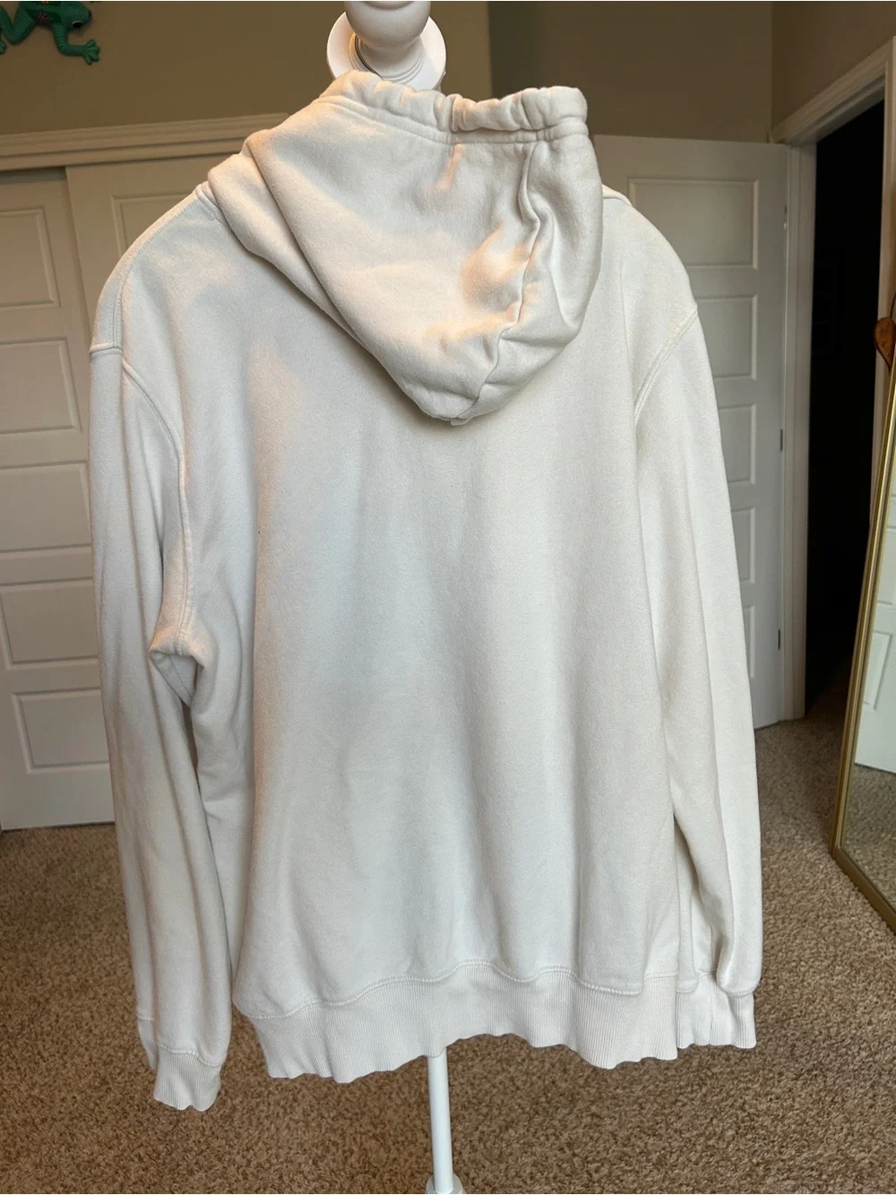 The North Face Men’s Cream Bear Yosemite Landscape Graphic Hoodie Pullover Large